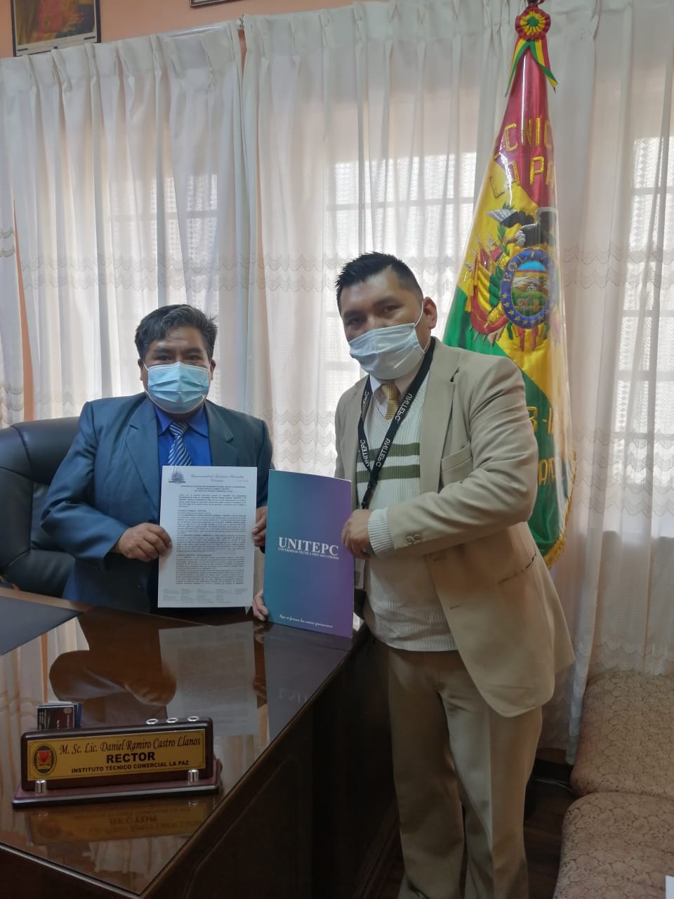 Convenio entre UNITEPC y el Instituto Técnico Comercial La Paz